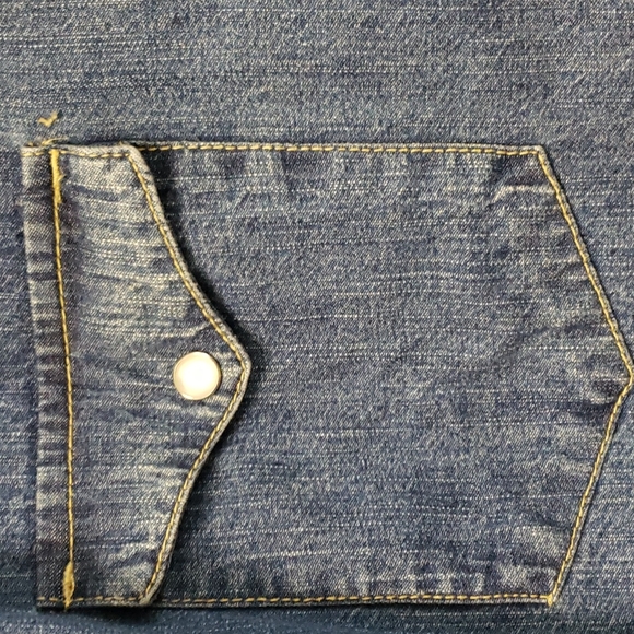 Levi's cropped denim shirt - Picture 5 of 16